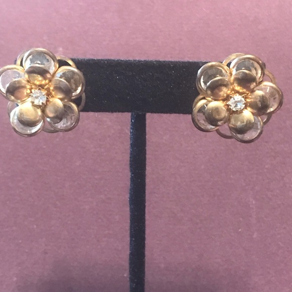 Stamped Cutout Floral Post Earring